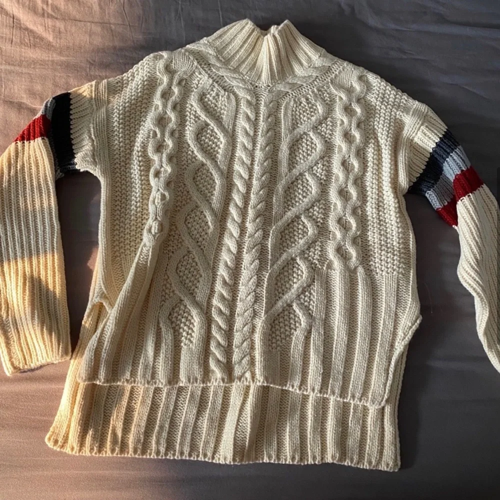 Heartloom Eryn Cable Knit Sweater - Picture 3 of 5